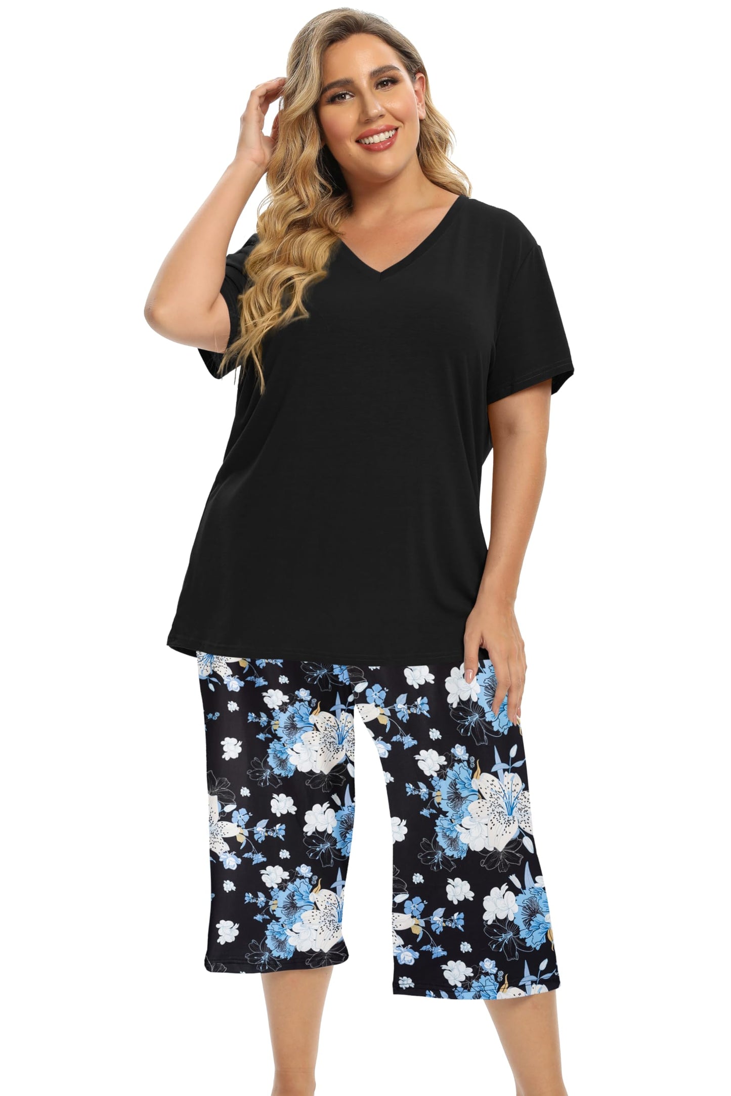 Vozanet Women's Pajamas Set Soft V Neck Sleepwear Top and Capri Pj Lounge Sets Cartoon Heart Shape Cat Nighty Plus Size